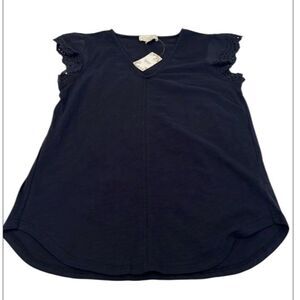 NWT Weekend by Suzanne Betro size medium eyelet cap sleeve cotton navy blue top